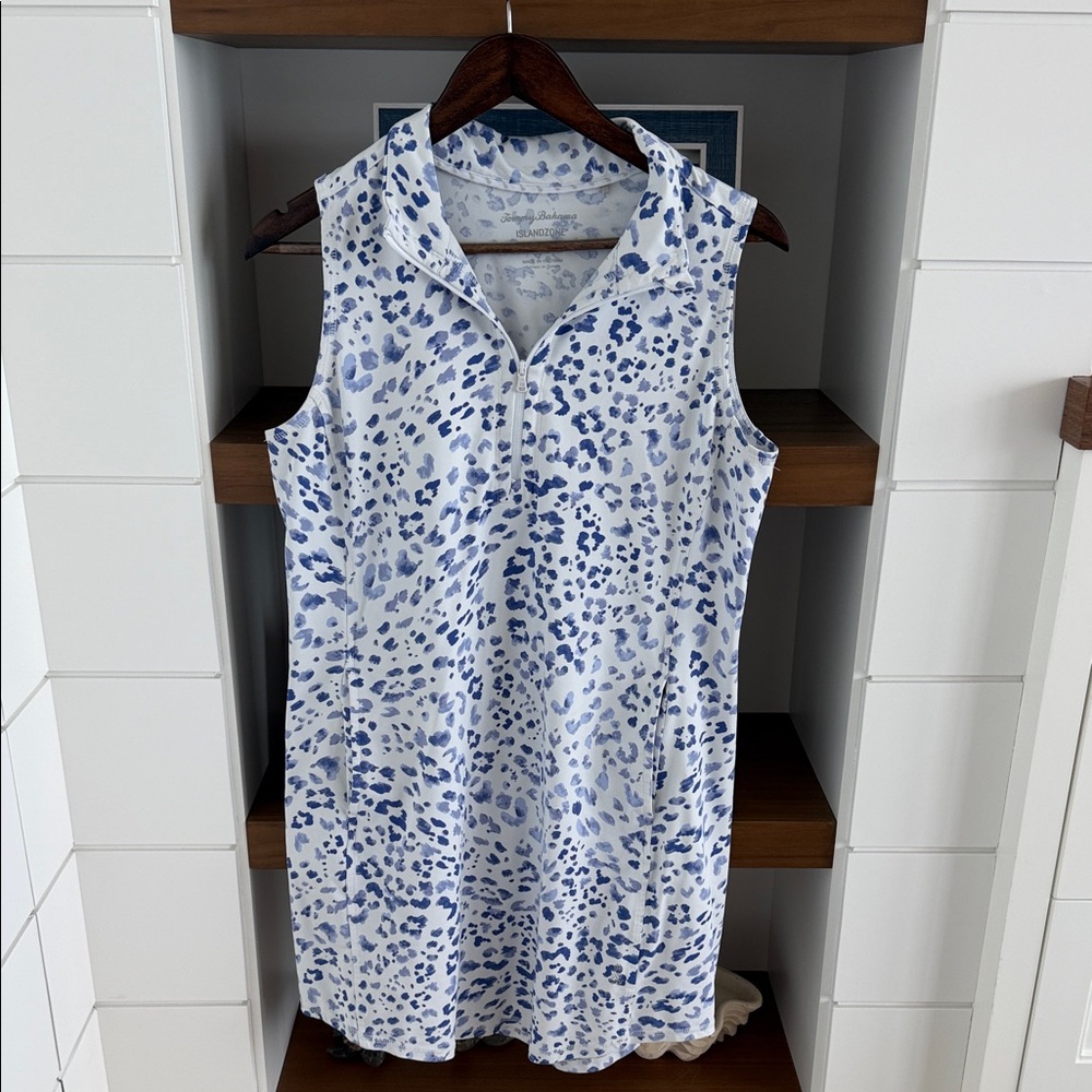 Tommy Bahama Lavender and Cream Patterned Top